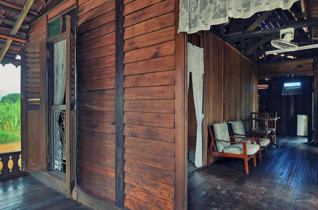 Oyo Home 90745 Desa Balqis Beach Resort Malacca Exterior photo